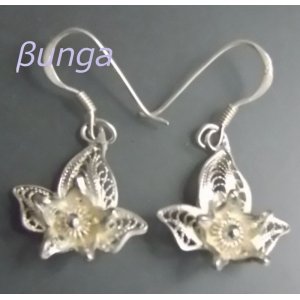 画像: 銀の花earring